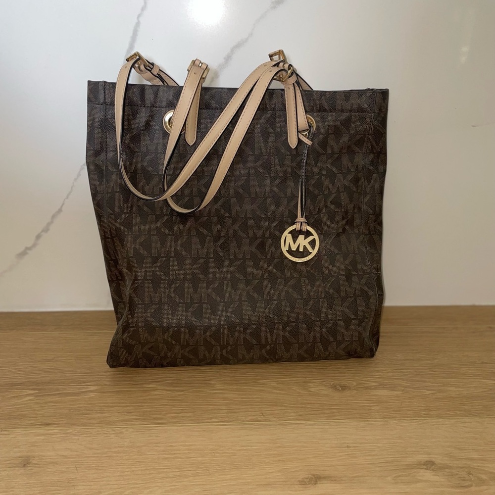 Michael Kors Medium/Large MK Tote in Brown